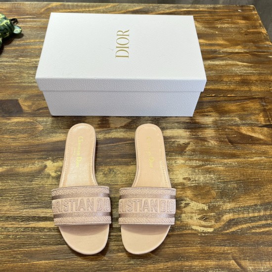 slippers slippers