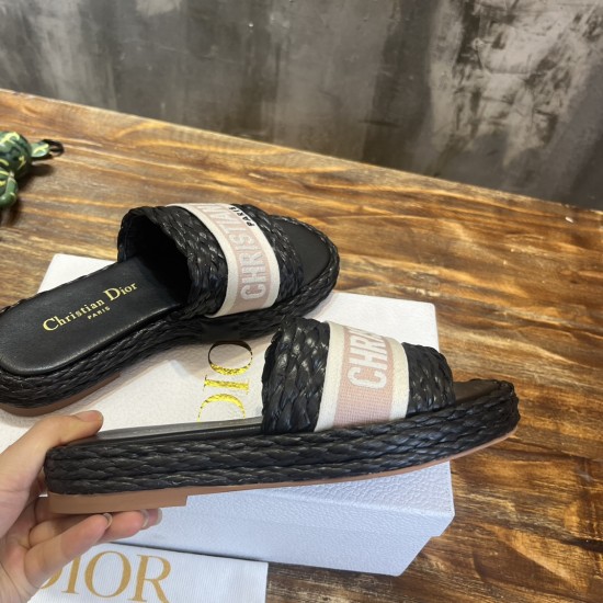 slippers slippers