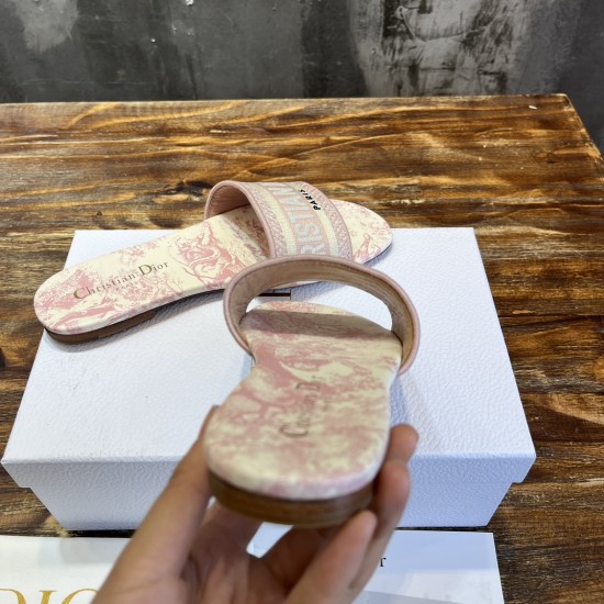slippers slippers