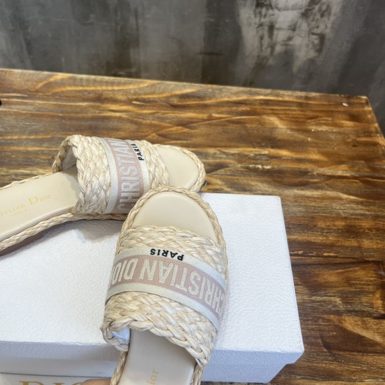 slippers slippers