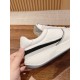 Skateboard shoes