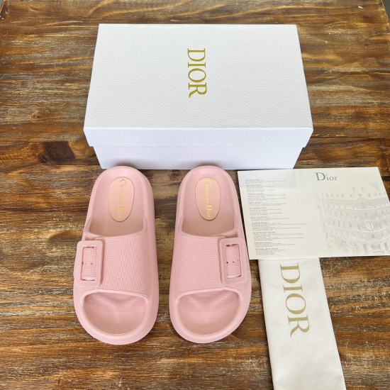 slippers slippers