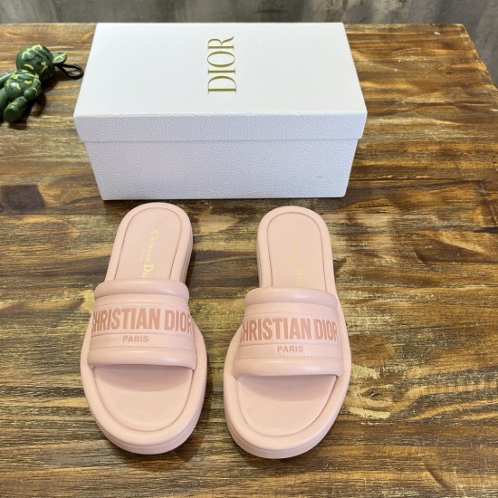 slippers slippers