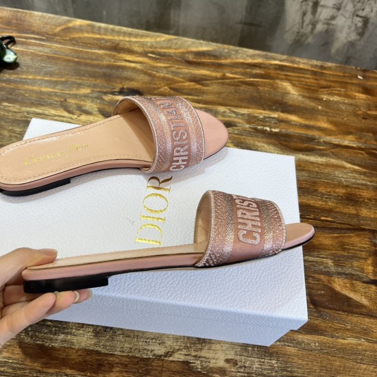 slippers slippers