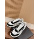 Skateboard shoes