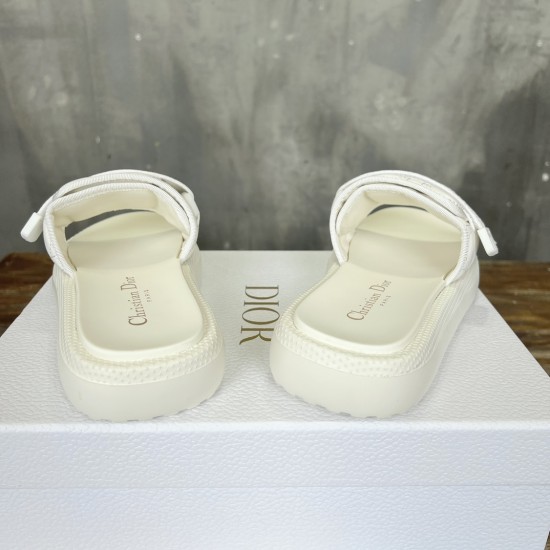 slippers slippers