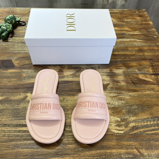 slippers slippers