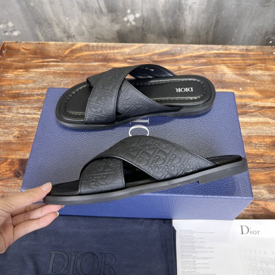 slippers slippers