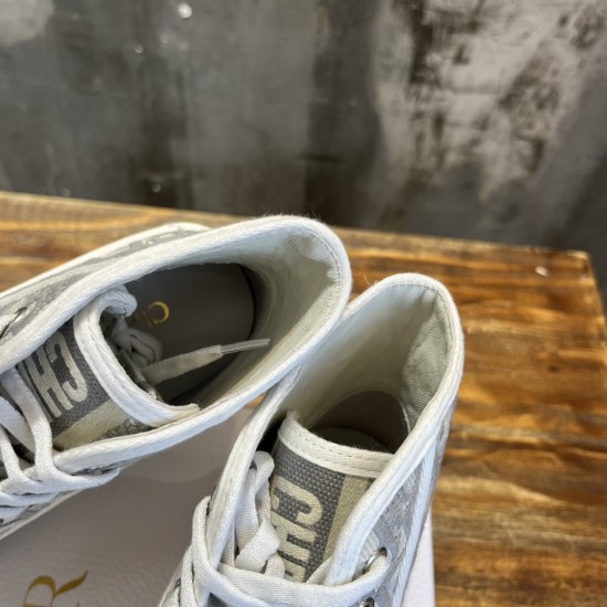 cloth shoes