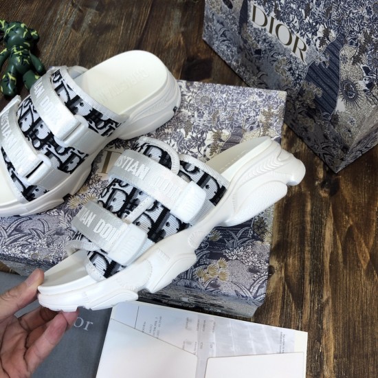 sandals sandals