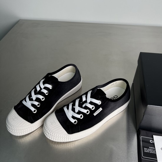 casual shoes
