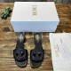 slippers slippers