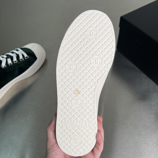 casual shoes