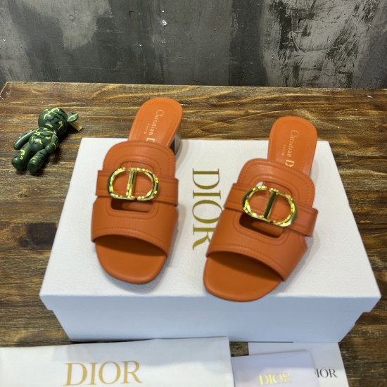 slippers slippers