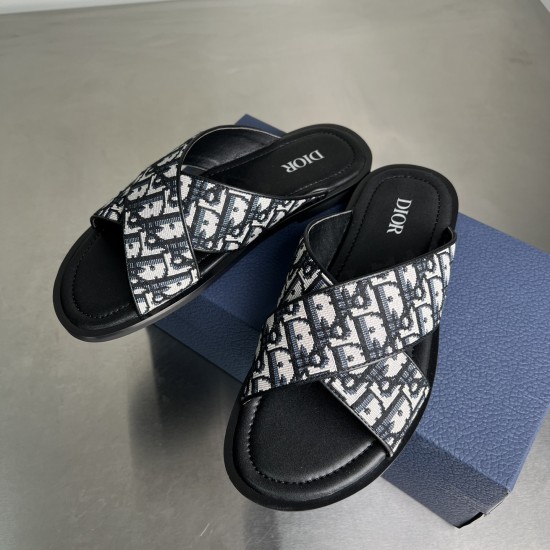 slippers slippers