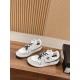 Skateboard shoes