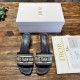 slippers slippers