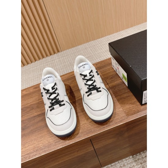 Skateboard shoes