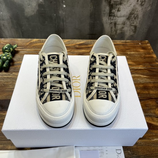 cloth shoes
