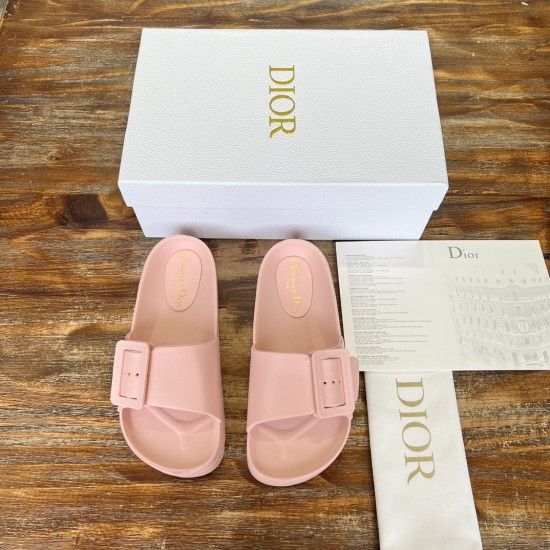 slippers slippers