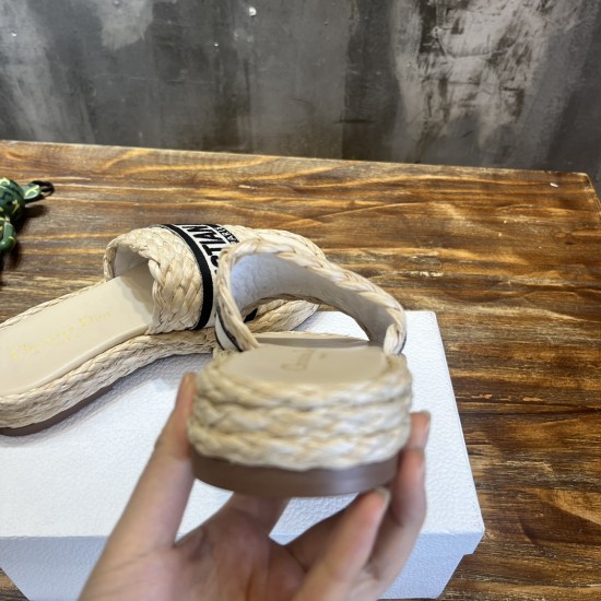 slippers slippers