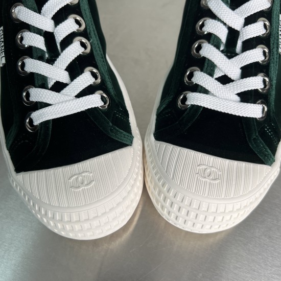 casual shoes