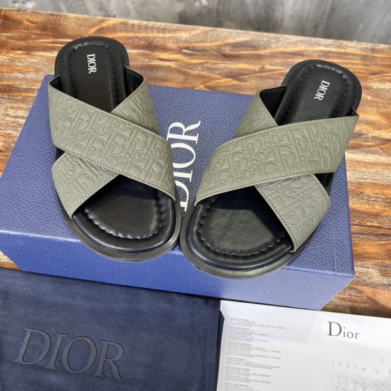 slippers slippers