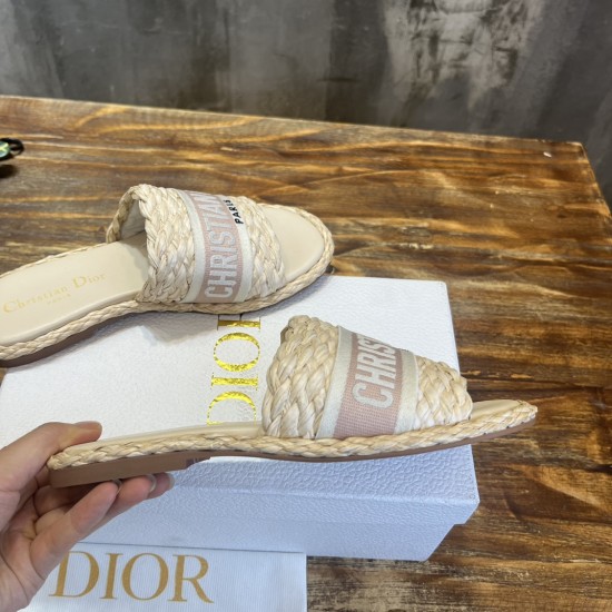 slippers slippers