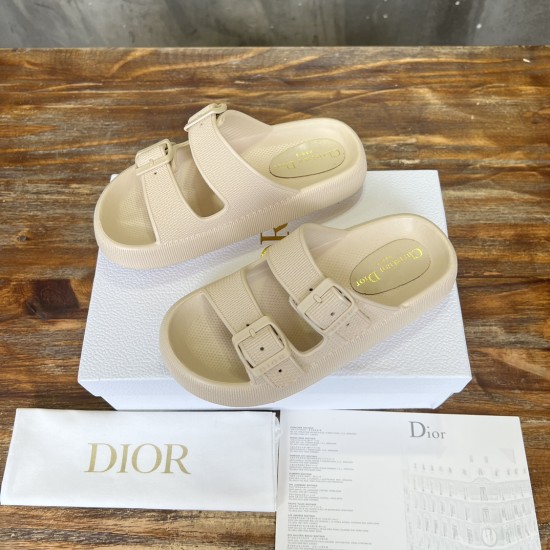 slippers slippers