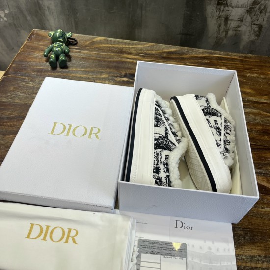 cloth shoes