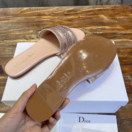 slippers slippers
