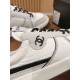 Skateboard shoes