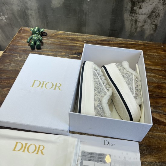 cloth shoes