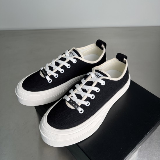 canvas shoes