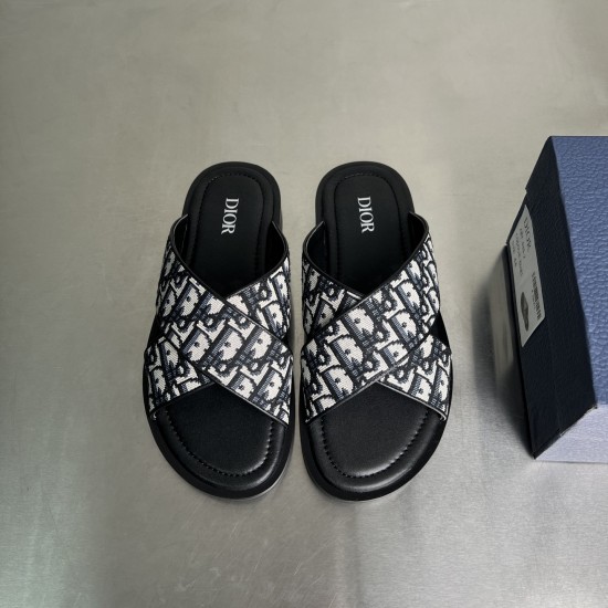 slippers slippers