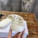 slippers slippers