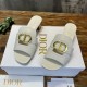 slippers slippers