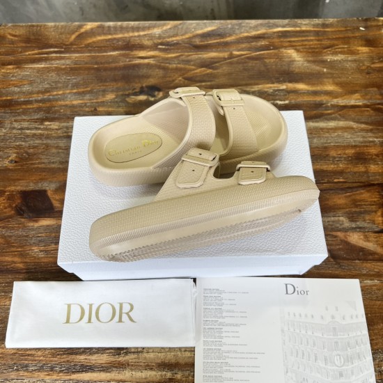 slippers slippers
