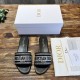 slippers slippers