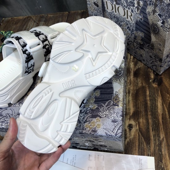 sandals sandals