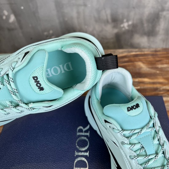 DIOR AND LEWIS HAMILTON 