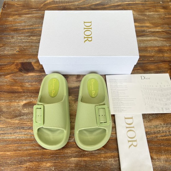 slippers slippers