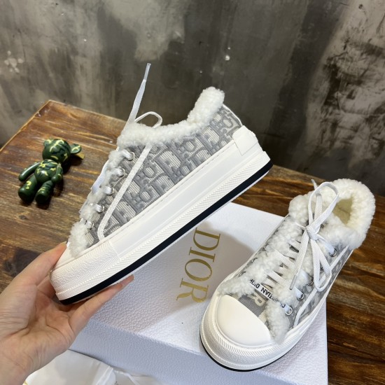 cloth shoes