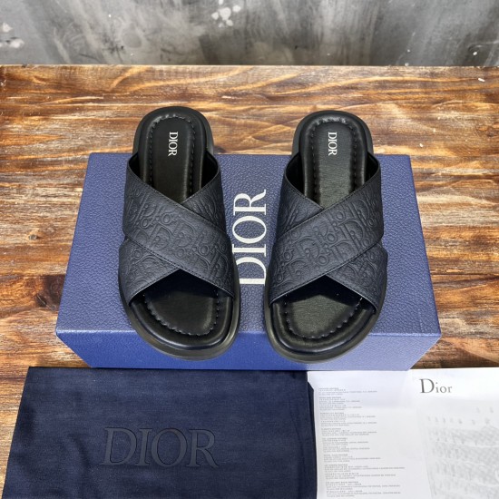 slippers slippers