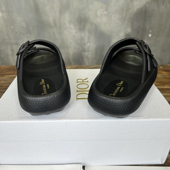 slippers slippers