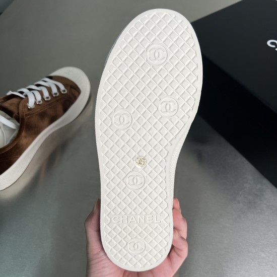 casual shoes