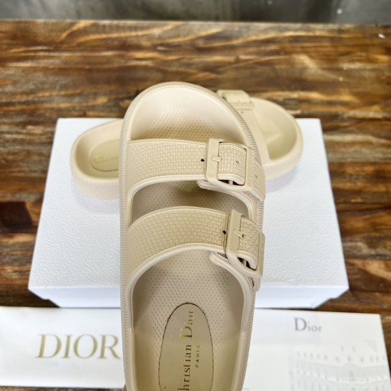 slippers slippers