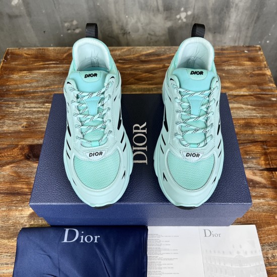 DIOR AND LEWIS HAMILTON 