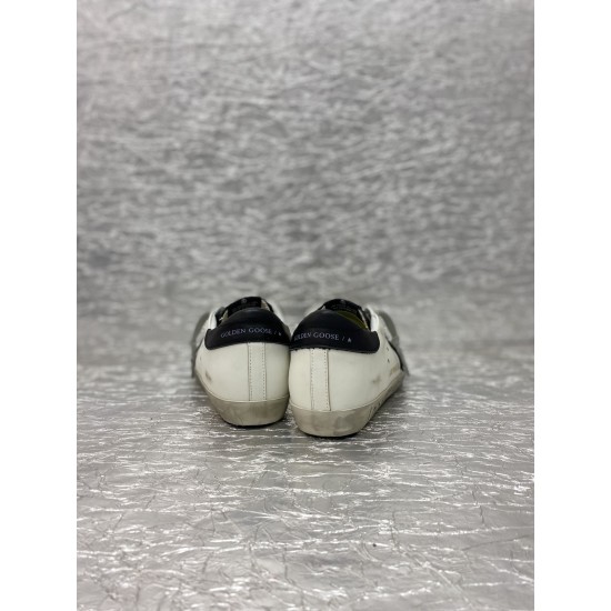 Golden Goose / Top Edition BALLSTAR Dirty Shoes