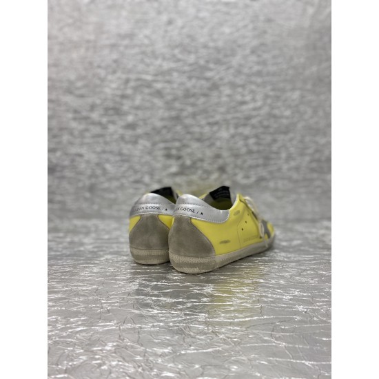 Golden Goose / Top Edition BALLSTAR Dirty Shoes